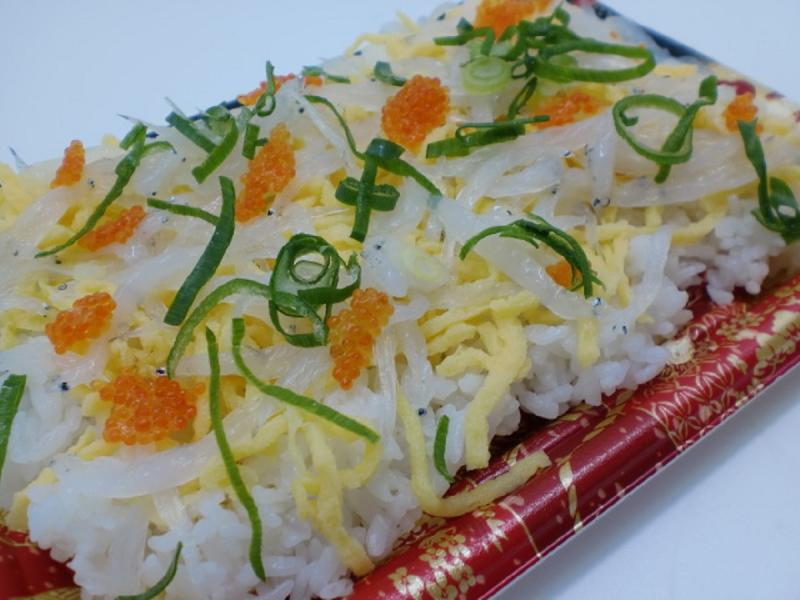 寿司ネタ　とびっこチューブ　２００ｇ　オレンジ　すしねた　生食用　ぐんかん　ちらしすし　のせるだけ