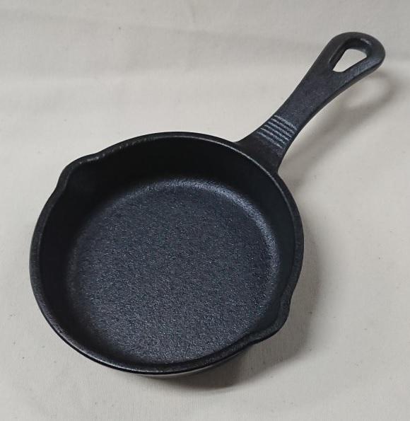 鉄鋳物スキレット片手 12cmの商品詳細 商品詳細 C Joy 鉄鋳物スキレット片手 12cmの商品詳細 商品詳細 C Joy